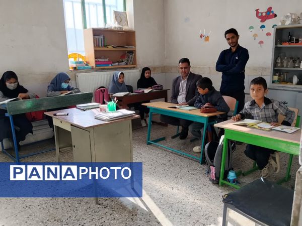 بازدید معاون آموزشی اداره آموزش و پرورش شهرستان خاتم از مدارس روستای خوانسار 