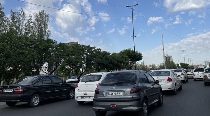 تردد در اکثر معابر و ‌بزرگراه‌های پایتخت سنگین است