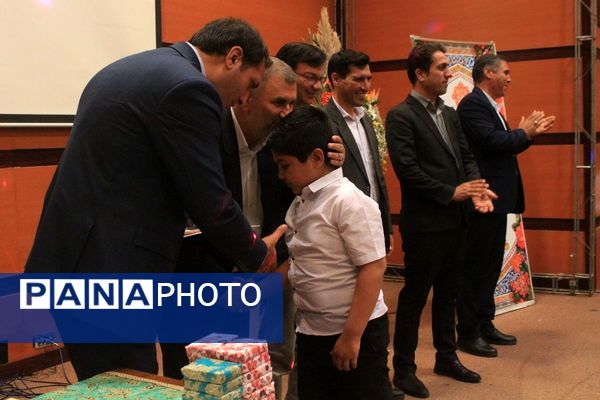 تجلیل از پسران آینده‌ساز بهارستانی