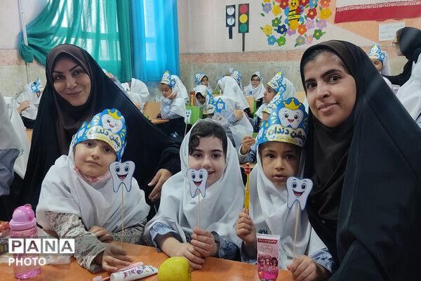 جشن دندان شش برای دانش‌آموزان کلاس اولی
