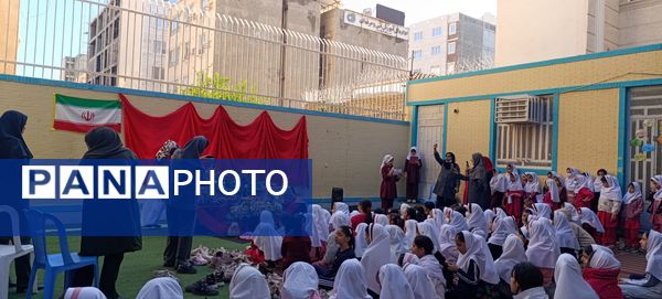 «جشن یلدا» در دبستان مریم  