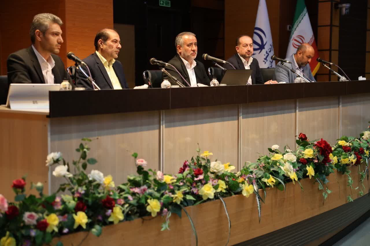  مدیران پای میز پاسخگویی