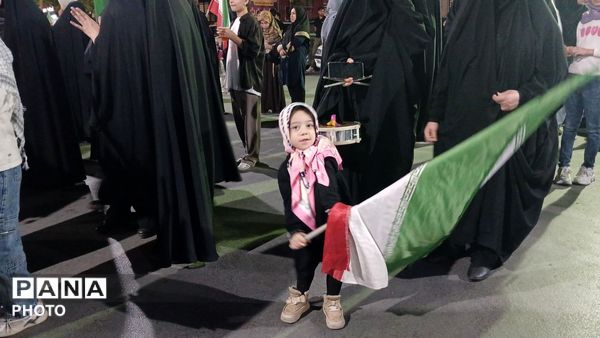 دل‌های عاشق وطن در خرم‌ آباد، وفاداری را به تصویر کشیدند