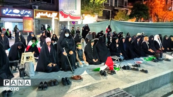 خواندن نماز استغاثه در تجمعات شبانه ملایر