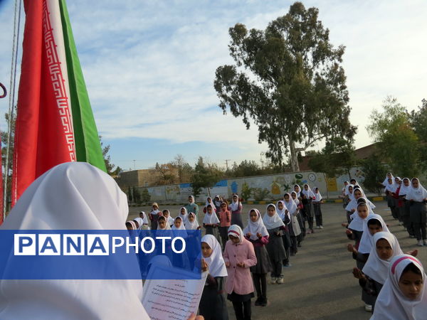 نشاط و شادابی دانش‌آموزان در مدرسه شهید هاشمی‌نژاد خاتم