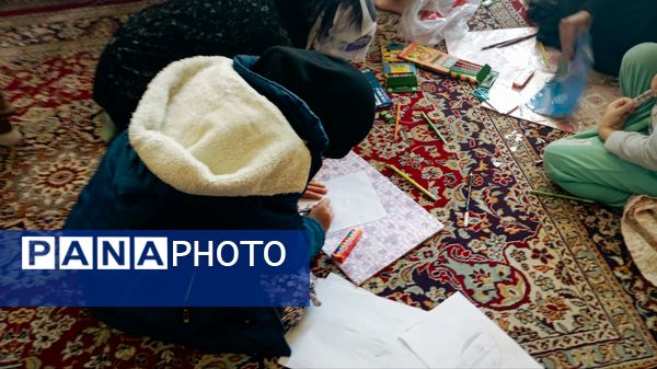 برپایی غرفه کودک در نمازجمعه کاشمر