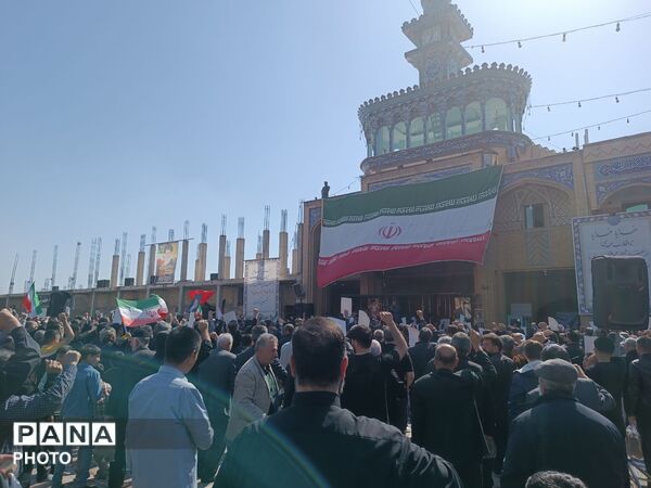 خروشِ بصیرت در صحن امامزاده جعفر (ع)؛ تالار قرآن پیشوا گنجایش دریای سوگواران مقتدا را نداشت