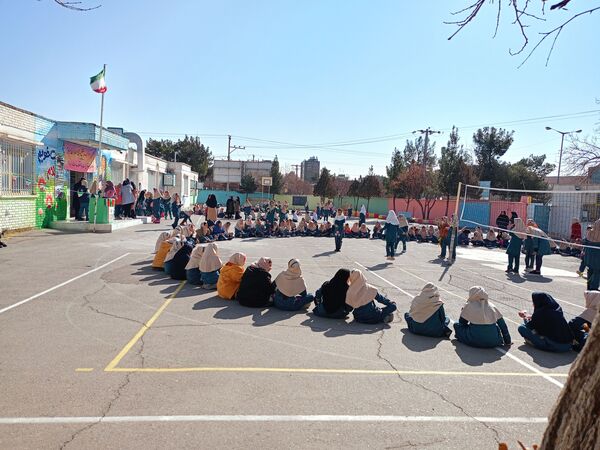 المپیاد ورزشی در دبستان سمیه