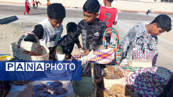 بازارچه دانش‌آموزی در منطقه فین