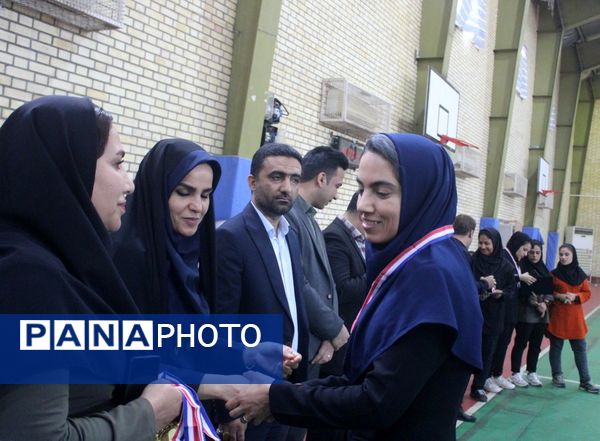 تیم فوتسال دانش‌آموزان دختر شهرستان دشتی قهرمان استان بوشهر