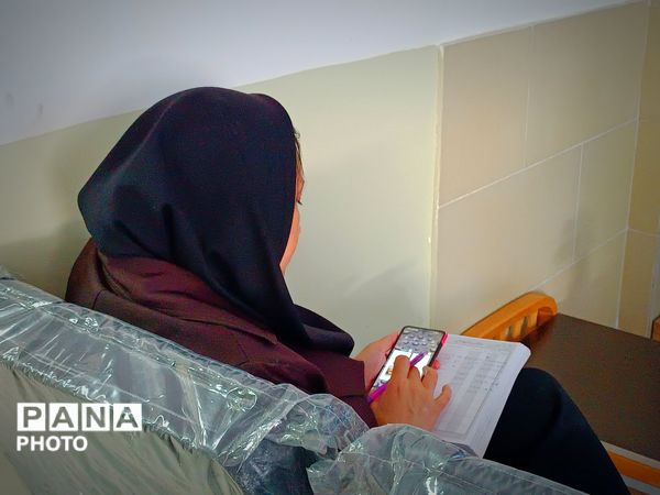 کارگاه استانی آموزشی پیشگیری از خودکشی دانش آموزان در ناحیه پنج مشهد