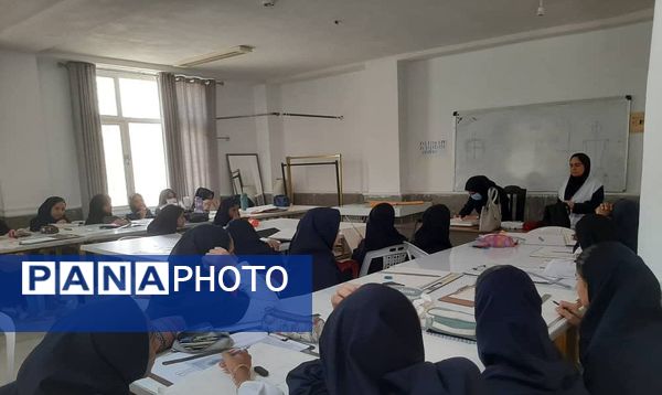 هفته بهداشت روان هنرستان زهرای مرضیه حاجی‌آباد