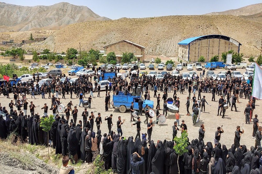 آیین باشکوه عزاداری امام حسین علیه السلام در روز عاشورای حسینی-۱