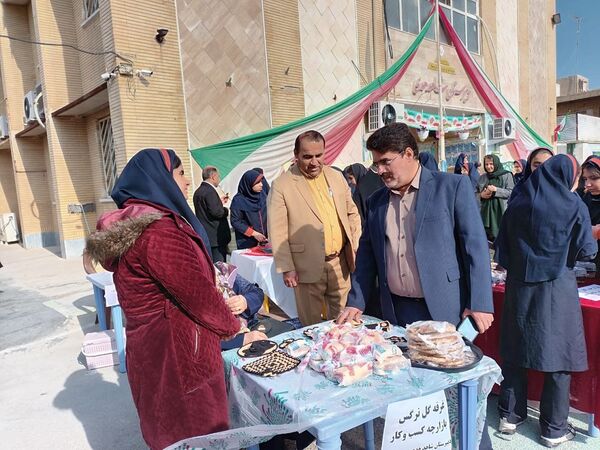 برپایی بازارچه کارآفرینی در مدارس بهبهان