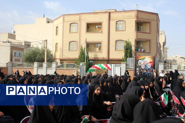 آیین نواختن زنگ آغاز سال تحصیلی در سمنان