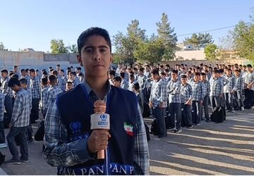 دبیرستان شاهد انقلاب آباده پذیرای آینده سازان ایران اسلامی