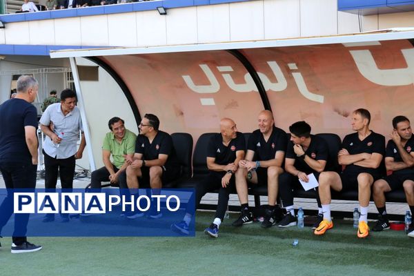 برد شیرین تراکتور در خانه مقابل آلمینیوم اراک