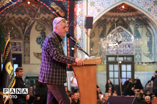 عزاداری سنتی شب هفتم محرم در «حسینیه حرم»