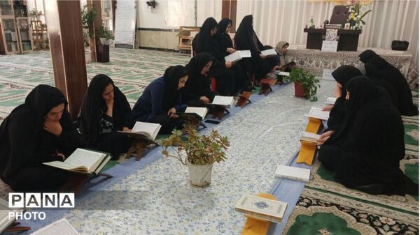 آغاز محفل معنوی جزءخوانی قرآن‌ کریم در بیت‌الزهرا(س) همزمان با نخستین روز ماه مبارک رمضان