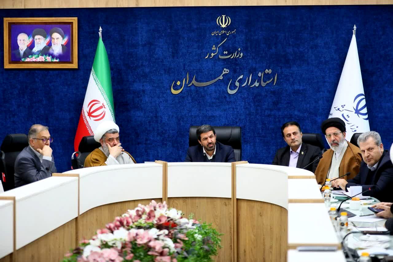با دستور استاندار، نهضت احداث و تجهیز نمازخانه‌های مدارس همدان آغاز شد