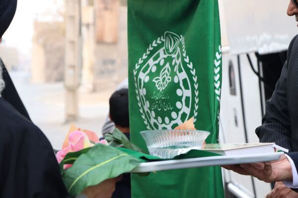 اعزام دانش‌آموزان دختر یزدی به سفر معنوی حج عمره