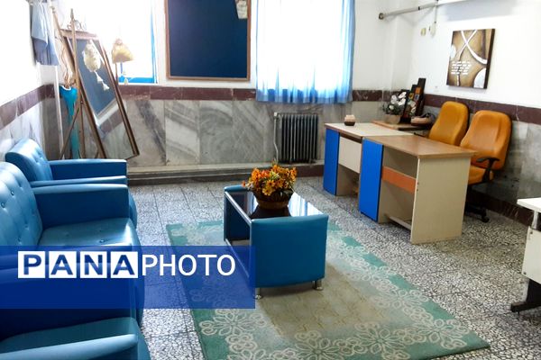 دبیرستان فرزانگان قائمشهر به استقبال مهر رفت