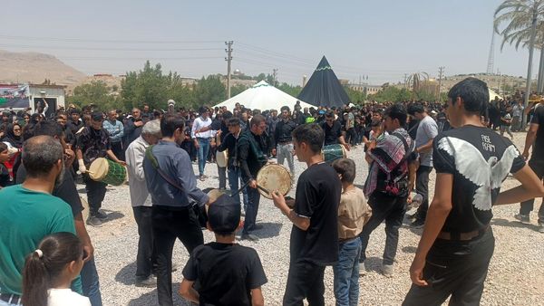 مراسم خیمه سوزان در شهر طاقانک