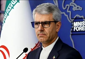 هدف متجاوزان، محو میراث فرهنگی ایران است