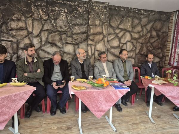 هفته ماها، فرصتی برای درخشش استعدادهای هنری دانش‌آموزان دبیرستان شهید همت