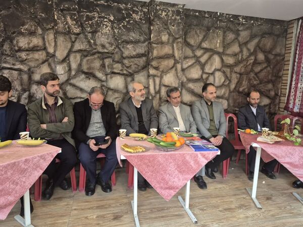 هفته ماها، فرصتی برای درخشش استعدادهای هنری دانش‌آموزان دبیرستان شهید همت