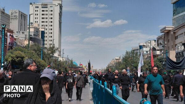 کاروان‌های پیاده در مسیر مشهدالرضا، قلب‌ها سوی حرم پر می‌کشد 