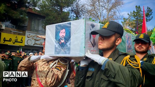 تشییع پیکر شهدای جنگ رمضان نیشابور