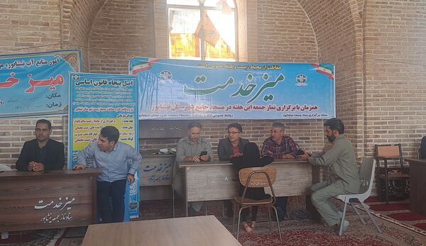 میز خدمت اداره‌های شهرستان نیشابور در جمعه خشم و نصر 