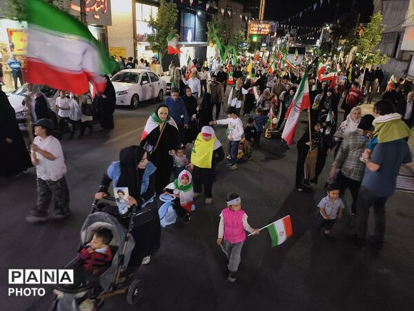 حرکت خودرویی سربازان 1400 پای کار انقلاب