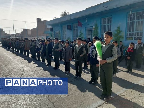 خادمان حرم امام رضا (ع) مهمان دبستان احمد کاظمی یک