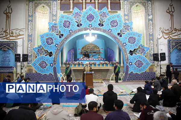 آیین ترتیل‌خوانی خانوادگی با قرائت قاریان نوجوان در حرم حضرت معصومه(س)