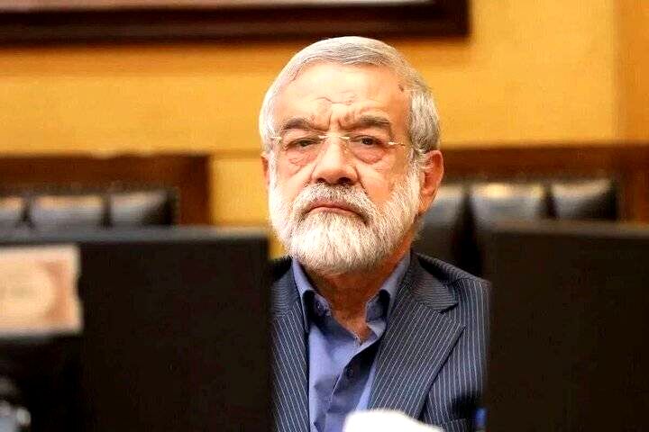 ‌محاصره دریایی ایران رویایی دست‌نیافتنی است‌/ در دفاع از منافع ملی خود لحظه‌ای تعلل نخواهیم کرد
