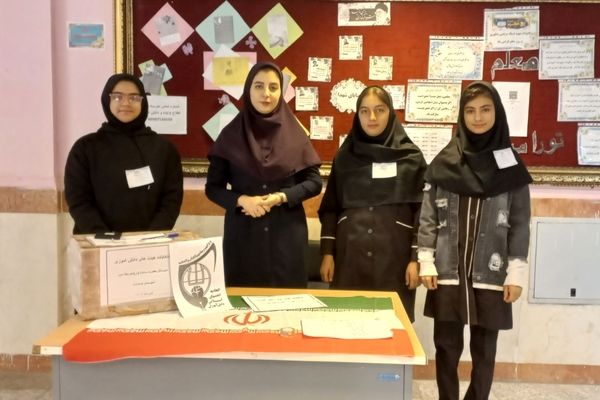 برگزاری انتخابات هیئت دانش‌آموزی در دبیرستان حضرت سکینه کوهدشت