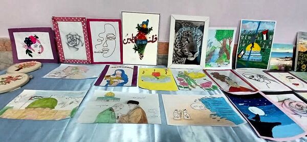 برگزاری نمایشگاه هفته هنرهای مدرسه (ماها) در آموزشگاه نمونه دولتی فدک فاروج
