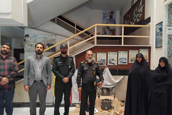 برگزاری جشن به مناسبت هفته دفاع مقدس و میلاد سیدالکریم در ناحیه یک شهرری 