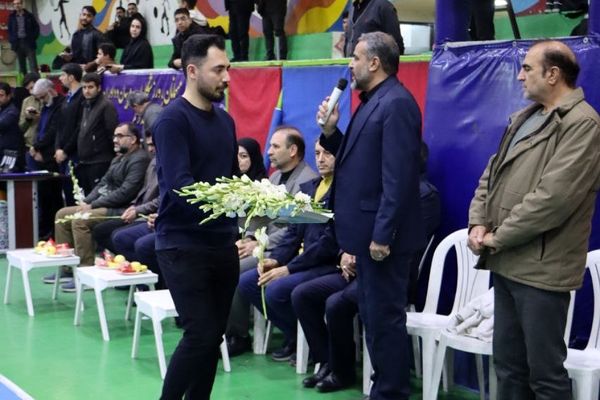 مراسم یادبود مربی بین‌المللی والیبال در سالن سوم خرداد ناحیه دو شهرری 