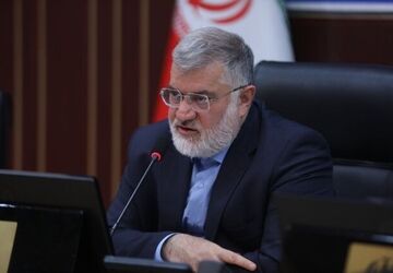 تاکید استاندار تهران بر حضور حداقل ۳۰ درصد از کارکنان دستگاه‌های اجرایی در ادارات