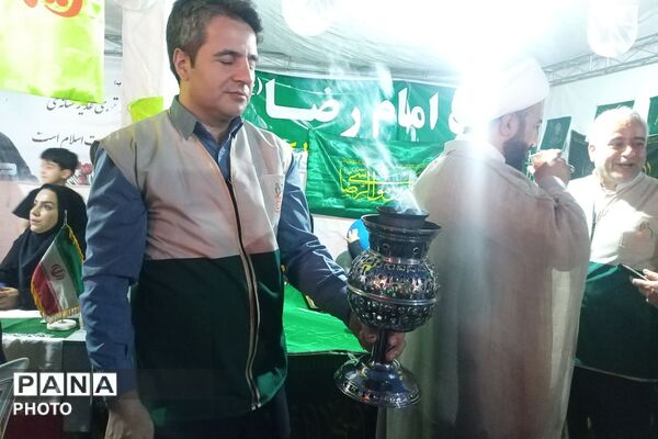 رباط‌کریم در جشن ولایت؛ برپایی غرفه‌های غدیر و اجرای سرودهای مذهبی