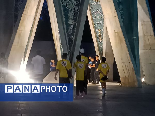 بازدید پسران دومیدانی کاران استان خراسان رضوی از آرامگاه عطار و خیام