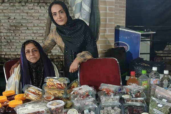 جشن بزرگ «یلدای مهربانی» در بازارچه کوثر؛ شب یلدایی با نوای عشق و همدلی 