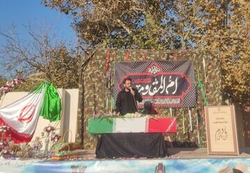 آیین گرامیداشت ایام فاطمیه و تشییع پیکر شهید گمنام در دبیرستان  تیمسار فلاحی ناحیه 1 کرج برگزار شد