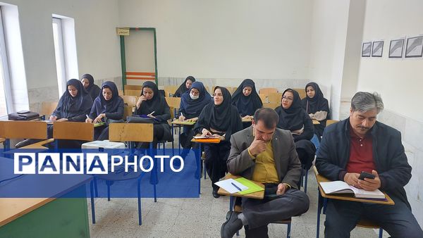 کارگاه توانمندسازی مدیران ناحیه یک زنجان در کانون سهروردی 