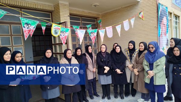 طنین چهل و هفتمین زنگ انقلاب در مدارس شهرستان هوراند