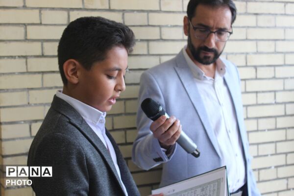افتتاح دبستان پسرانه با حضور وزیر آموزش و پرورش