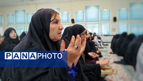 حضور حماسی اقشار مختلف مردم شهرستان مارگون در نماز جمعه